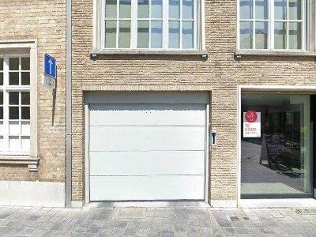 Bureau vente à Furnes, West-Vlaanderen