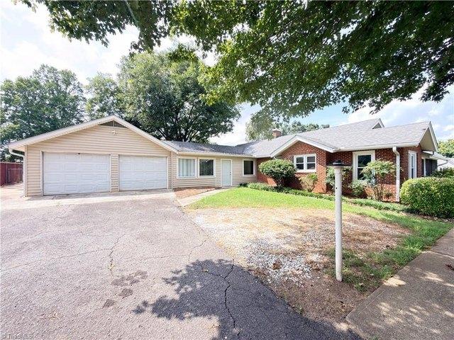 House for sale in Jonesville, North Carolina
