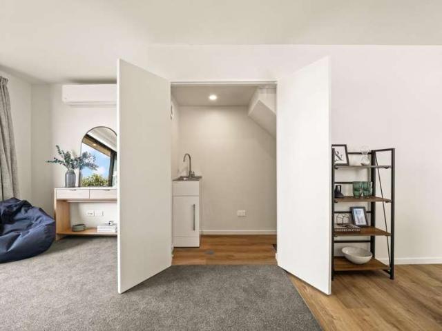 Townhouse for sale in Otakou