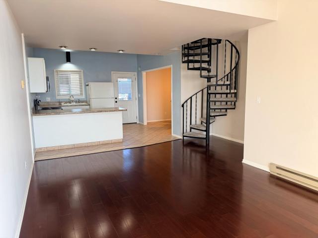 Condo for sale in Silver Lake, Salem