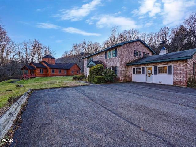 House for sale in Starlight, Pennsylvania