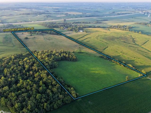 Farm for sale in Cedar, Iowa