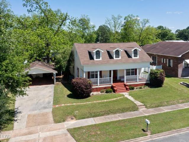 House for sale in Malone, Florida