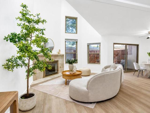 Townhouse for sale in Newark, California