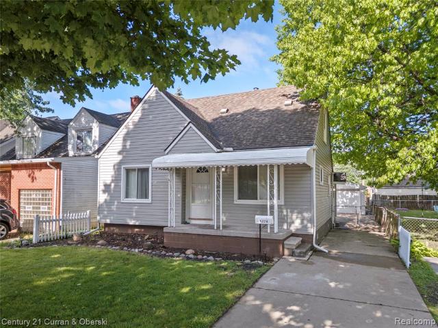 House for sale in Dearborn Heights, Michigan