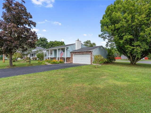 House for sale in Rodger Corner, Town of Clay