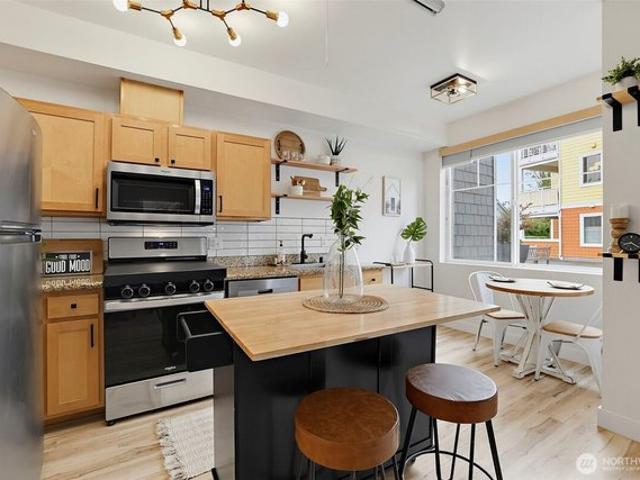 Condo for sale in Sammamish, Washington
