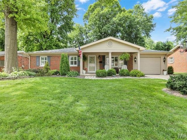 House for sale in Edwardsville, Illinois