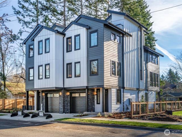 Townhouse for sale in Issaquah, Washington