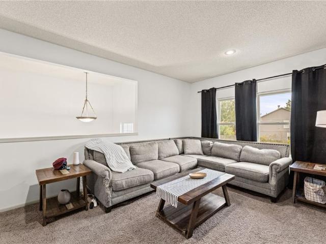 Townhouse for sale in Cottage Park West, Gardner