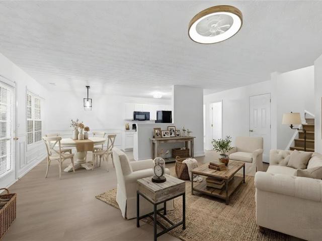 House for sale in Redan, DeKalb County