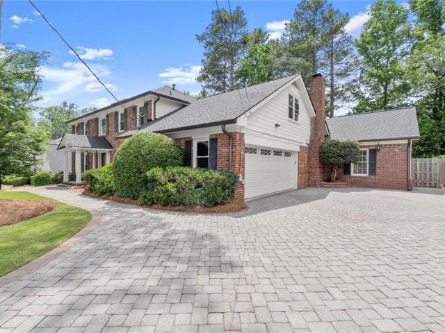 House for sale in Dunwoody, Georgia