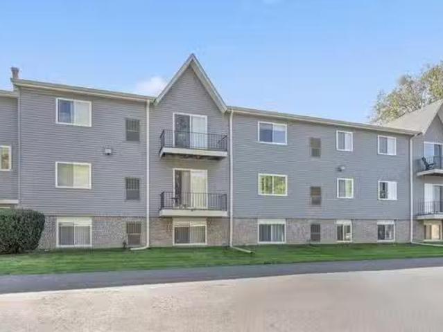 Condo for rent in Taylor