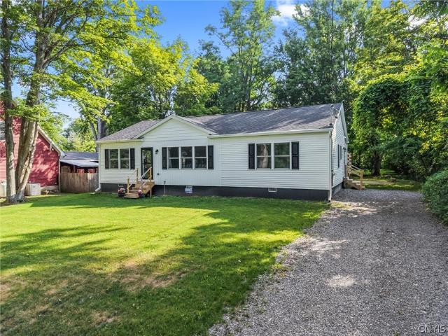 House for sale in Oneida, New York