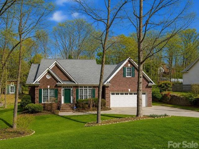 House for sale in Harrisburg, North Carolina
