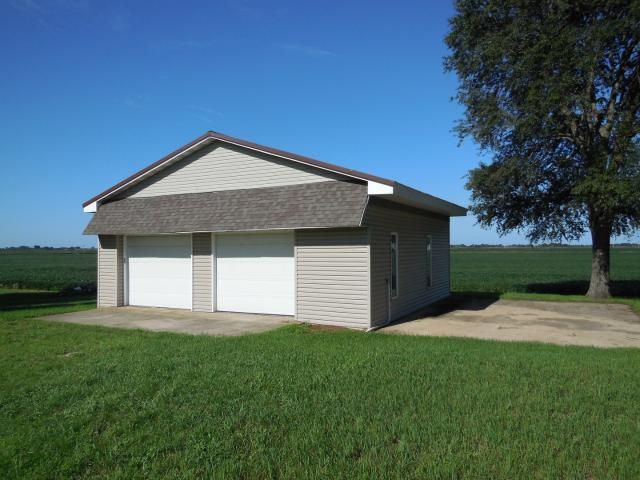 House for sale in Whiteside, Illinois