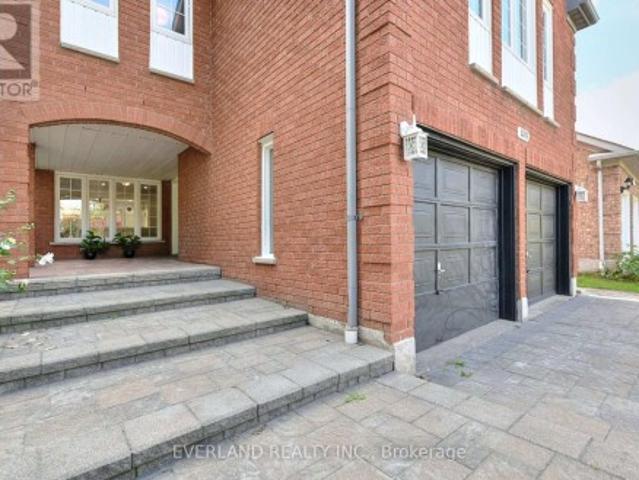 House for sale in Mississauga, Ontario