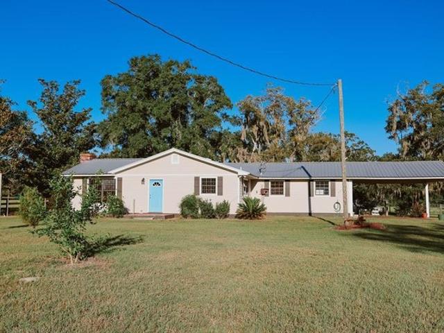 House for sale in Bell, Florida
