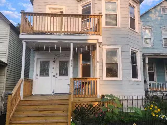 Condo for rent in Troy
