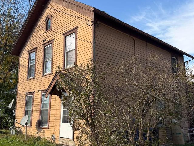 House for sale in River East, Oshkosh