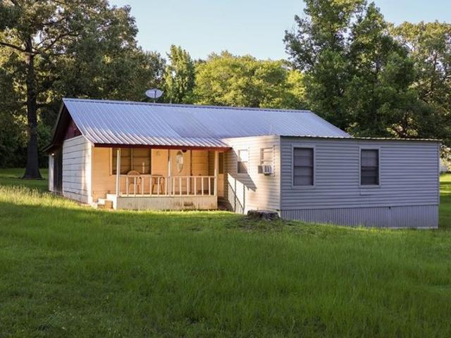 House for sale in Queen City, Texas