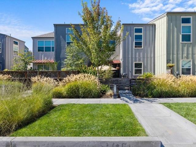 Townhouse for sale in Santa Rosa, California