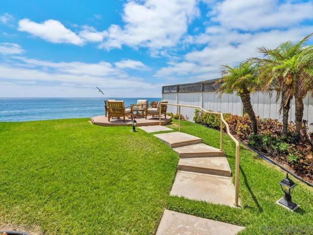 Condo for sale in Cardiff, California