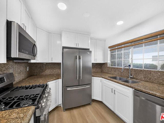 Condo for sale in Glendale, California
