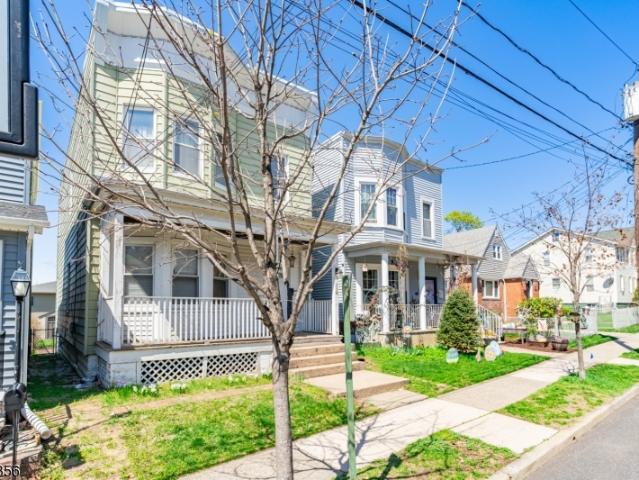 House for sale in Carlstadt, New Jersey