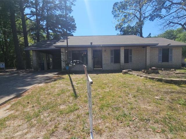 House for sale in Henderson, Texas