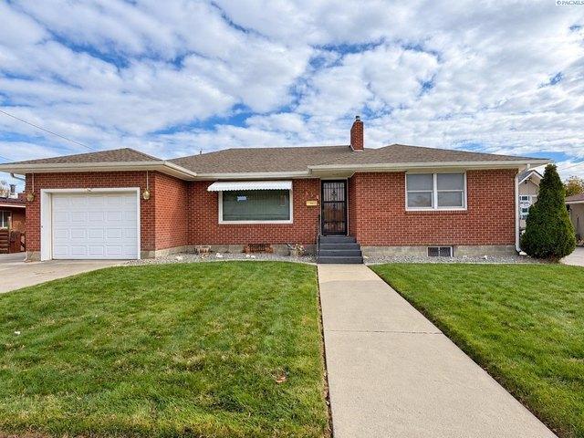 House for sale in Sunnyside, Yakima County