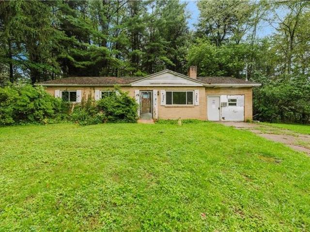 House for sale in Valencia, Pennsylvania