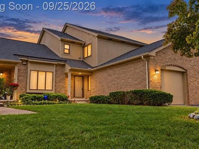 Townhouse for sale in Hampton On The Green, Rochester Hills