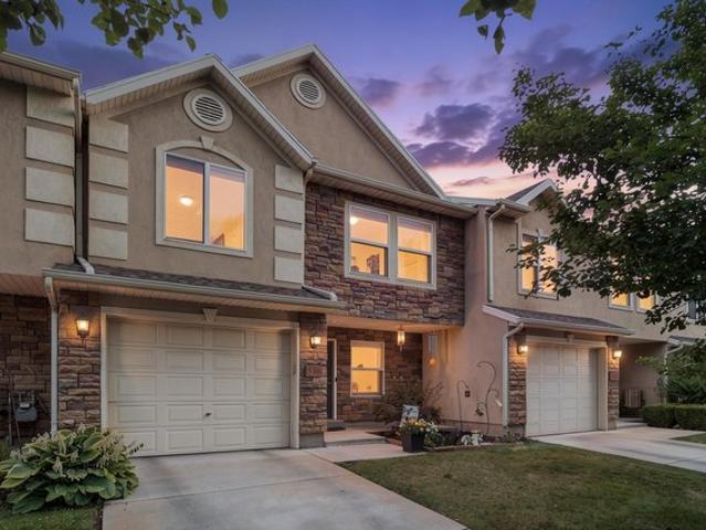 Townhouse for sale in Murray, Utah