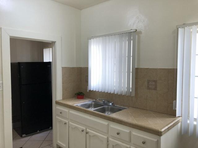 Apartment for rent in Canoga Park, California
