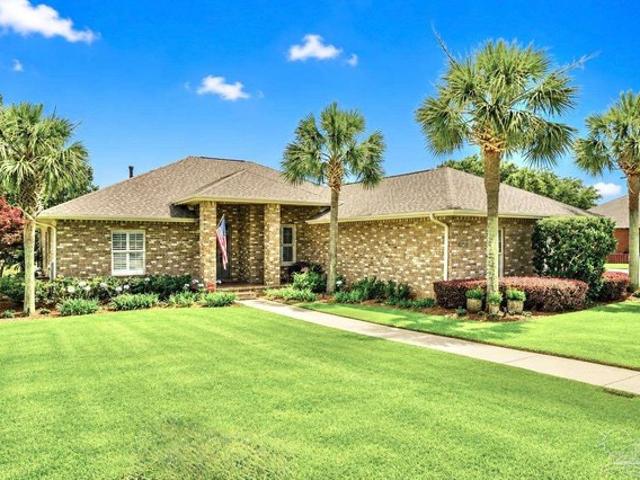 House for sale in Pace, Florida