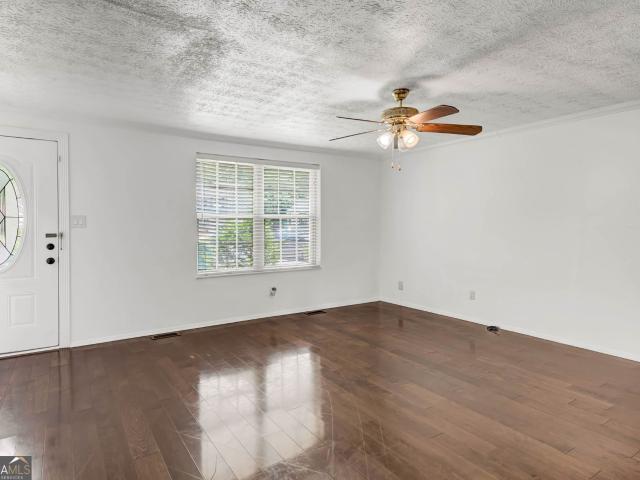 House for sale in Redan, DeKalb County