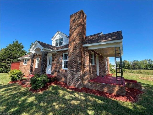 House for sale in Mount Airy, North Carolina