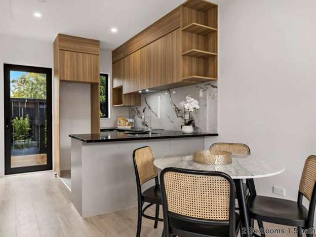Townhouse for sale in Oratia