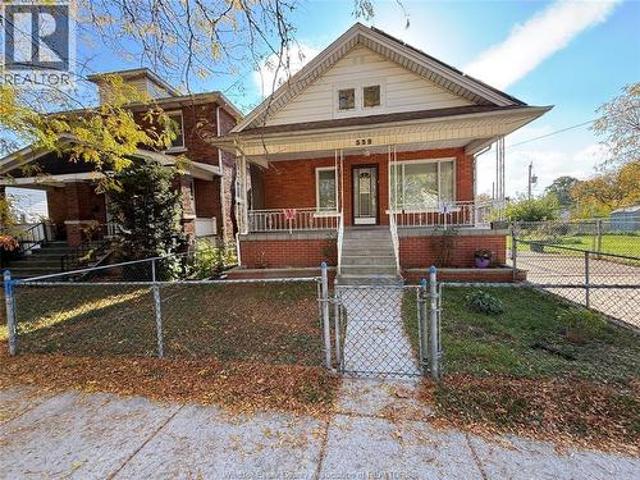 House for sale in Sandwich, Windsor