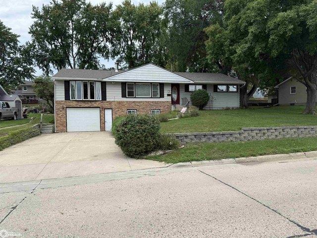 House for sale in Carroll, Iowa