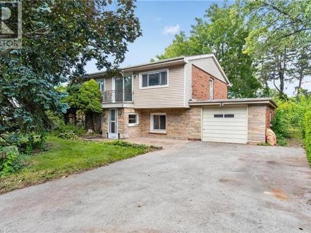 House for sale in Burlington, Ontario