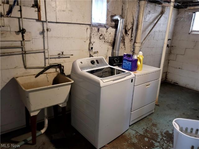 House for sale in Summit, Ohio