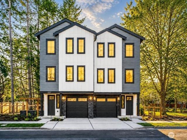 Townhouse for sale in Issaquah, Washington