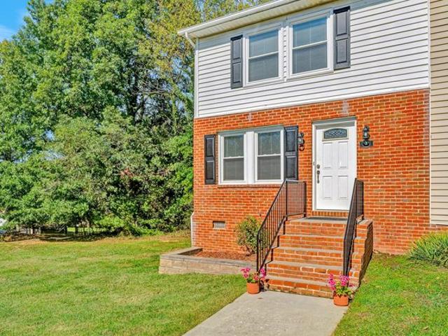 Townhouse for sale in Stonewall Forest, Salem