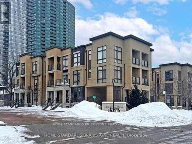 Townhouse for sale in Woburn, Ontario