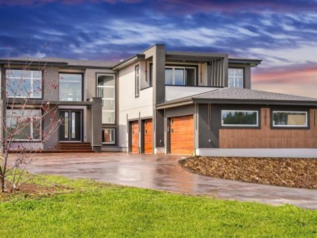 House for sale in Alberta