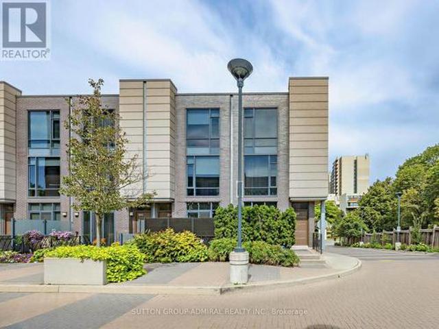 Townhouse for sale in Woburn, Ontario