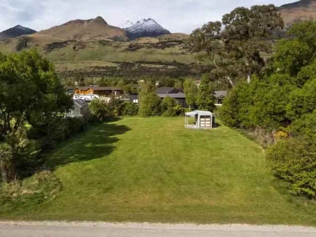 House for sale in Otakou