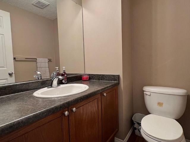 Apartment for rent in Wedgewood, Alberta